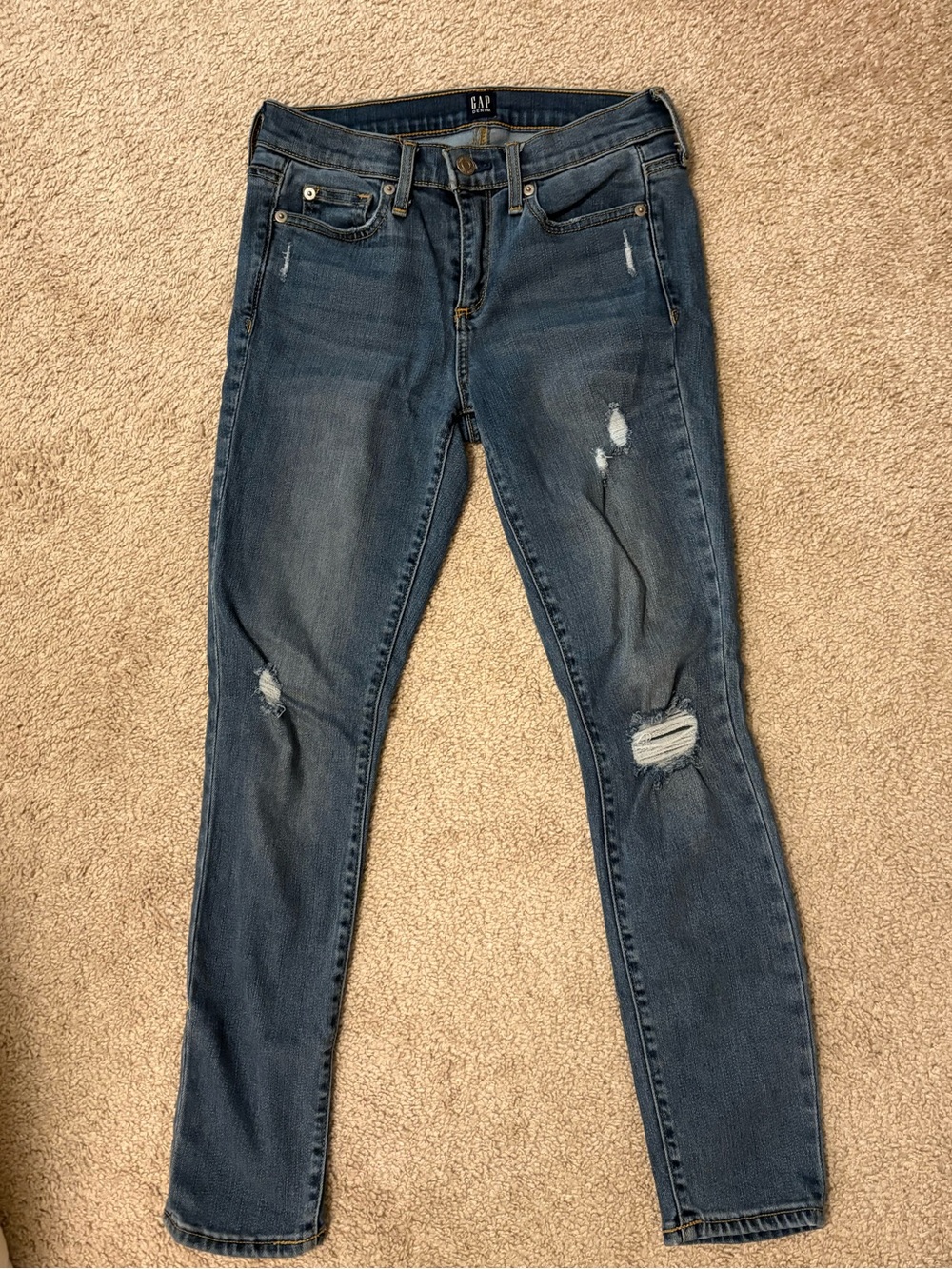 GAP Women's Medium Wash Ripped Skinny Jeans
